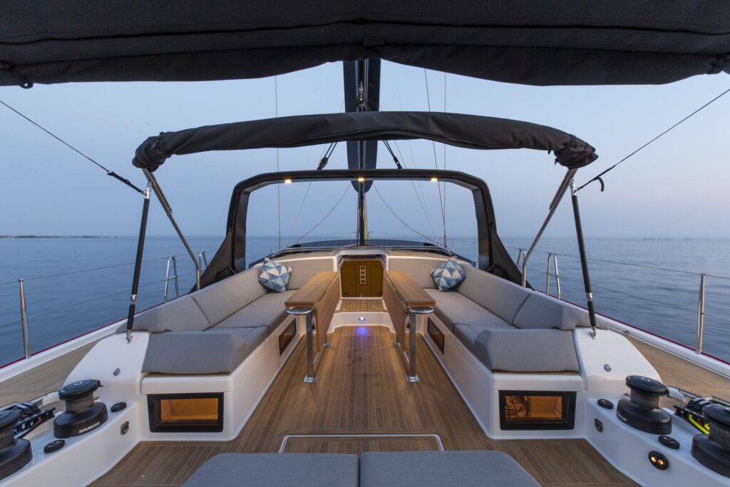 New – Dufour Exclusive 63